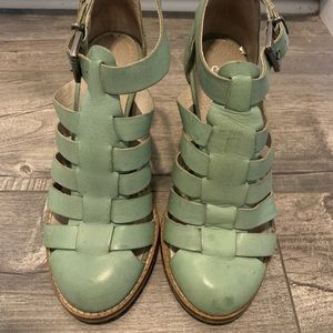 Seychelles Blue-Green Block Heels - Size 7